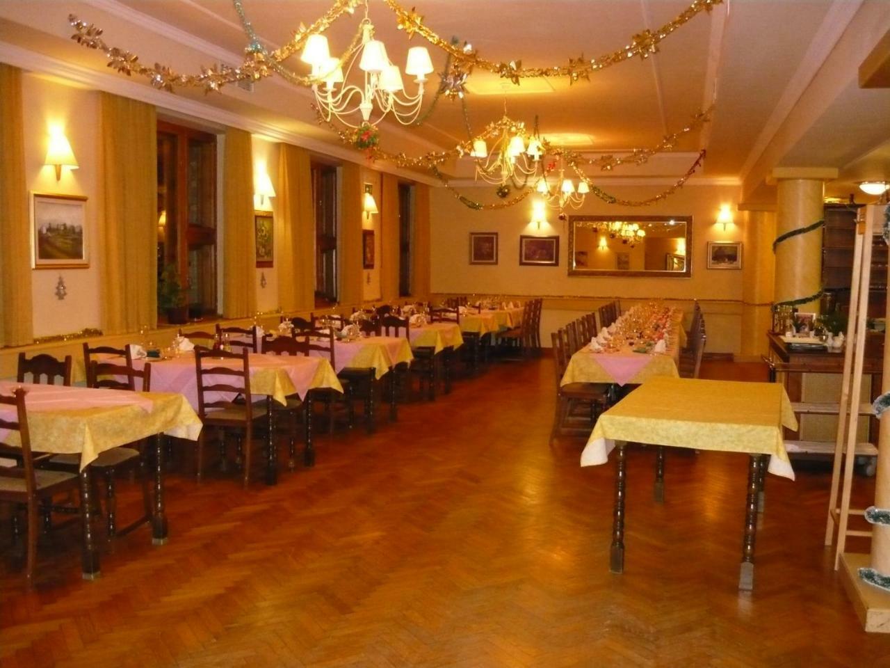 Polzevo Hotel Visnja Gora Bagian luar foto